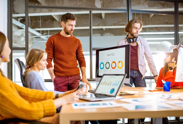 How Do Marketing Agencies Create Customized Strategies for Businesses?